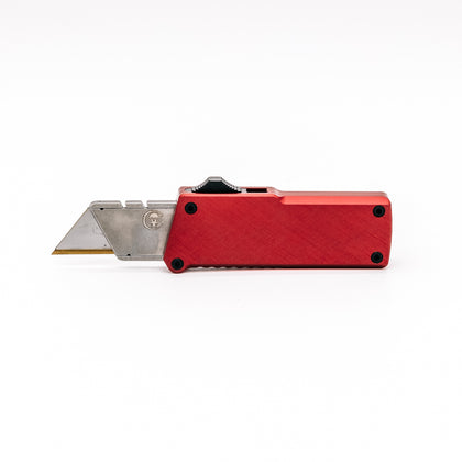 Chaves Knives Exclusive - Red C.H.U.B.