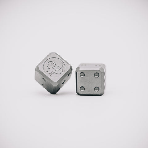 Chaves Titanium Dice